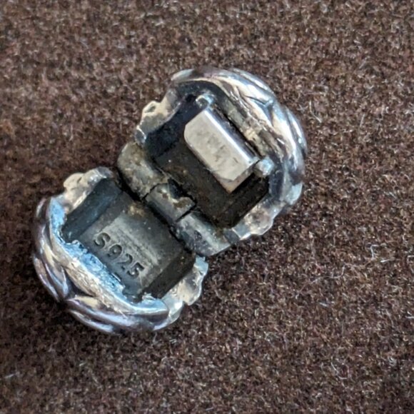 2 Pandora Zinnia with Amethyst clips - Picture 5 of 5